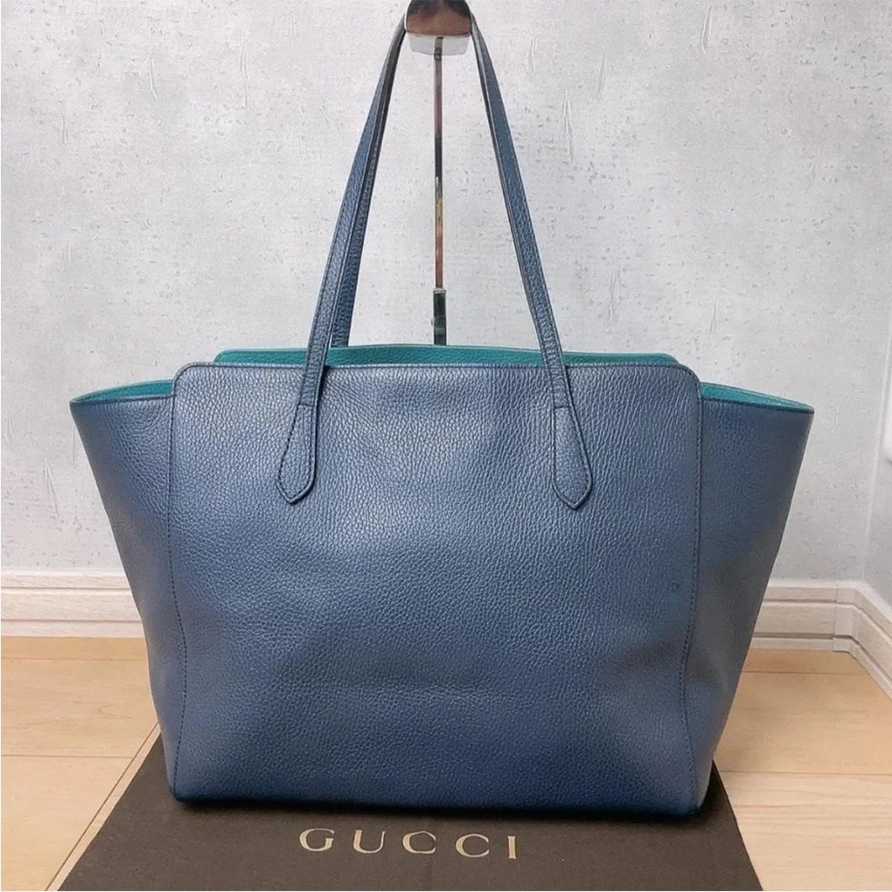 Gucci Blue Leather Shoulder Bag - Picture 2 of 10